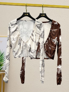 เสื้อยืดโยคะแขนยาวผู้หญิง ผ้าตาข่ายแห้งเร็ว แฟชั่น ป้องกันแสงแดด เสื้อคลุม เสื้อผ้าโยคะ ฤดูร้อน 2024 ใหม่ เสื้อผ้าโยคะ