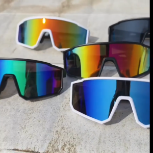 Kacamata Hitam UV400 Sepeda Pria Wanita Sport Outdoor UV400