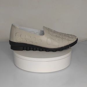 Prikol Modern Gaya Sepatu Kerja Wanita Nyaman Cewek Santai Loafer Karet Cantik Kekinian Lembut Bernapas Kulit 083