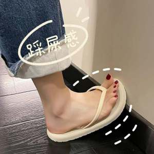 Womens Summer Outdoor Wearable Sandals Pure Color Flat Heel Rubber Bottom EVA Material Casual Style Flip Flops Beach Slippers