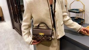 Túi xách cao cấp túi xách 2023 thời trang mới ringer túi xách rất hợp với ins satchel một vai -Newstart