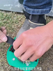 Lawn Aerator Shoes Grass Aerator Shoes for Lawn Soil Yard Aerator Tool Spike Shoes for Grass for Aerating Patio Garden One-Size-Fits-All