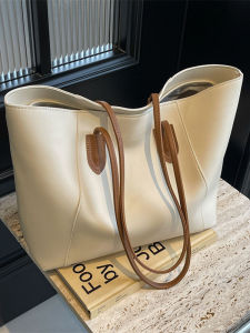 Large Capacity Tote Bag Womens Commuter Bag Autumn Winter Fashionable Single Shoulder Bag Simple Class Bag PU Material Soft Surface