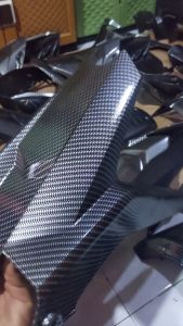 Tutup Rantai Spakbor Kolong Honda CBR 150R Asli Honda Karbon