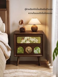 MR ART | Bàn Đầu Giường Gỗ Cứng Màu Hạt Dẻ