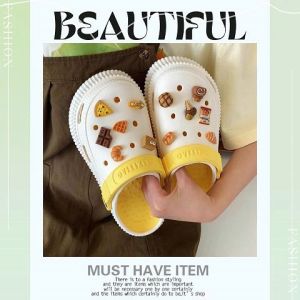 Tsion งานปังขอแนะนำ รองเท้าหัวโตรัดส้นแฟชั่น งานสวย มาพร้อมความสูง 1 นิ้ว พื้นนิ่ม ใส่สบาย รุ่นนี้งานทูโทนพร้อมส่งหลายสีให้เลือกซื้อ มาพร้อมตัวติดสุดน่ารัก บอกเลยคุ้มมากๆ