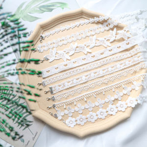 Simple White Lace Floral Womens Necklace Sweet Style Single Layer Fashion Jewelry Floral Pendant Geometric Pattern for Ladies