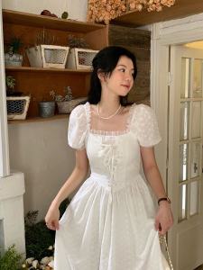 Đầm Công Chúa Màu Trắng Cho Nữ Phong Cách Ngọt Ngào Cổ Vuông Phối Tay Dài Cao Cấp Váy Chữ A Có Ruy Băng Yếu Tố