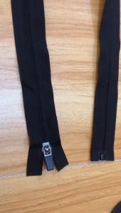 resleting jaket kamisol no.5 uk 70/75/80 cm kepala auto lock jenis daun terbalik isi 12 pcs