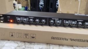 PROSTAX AC203 Stereo 3 way crossover with subout