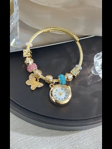 【READY STOCK】2026 New Fashion Womens Bracelet Watch Casual Elegance Adjustable Opening Alloy Quartz Wristwatch Small Butterfly Pendant Bracelet