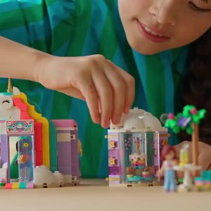 LEGO Friends 42684 Unicorn Dream Café (475 Pieces)