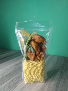 Cuanki instan sambal ijo bakso dan mie instan