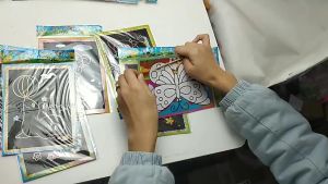 Cartoon Cute Scraping Papers Kids Creative DIY Scratch Drawing Colorful Graffiti Toys