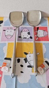 ตะหลิว ตะหลิวสแตนเลส (ด้ามเลสล้วน)(สแตนเลสเกรด304 ไม่ขึ้นสนิม) ขนาด กว้าง 10.5*ยาว 42.8 ซม.(ตราTK)