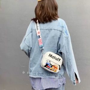 กระเป๋าสะพายข้างผู้หญิง แฟชั่น เรียบง่าย ลายการ์ตูนน่ารัก น่ารักมากหนังนิ่มค่ะ กระเป๋าหนัง