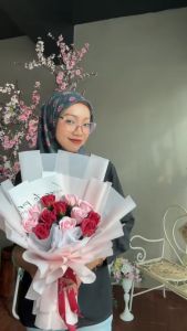 12 Stalk Soap Rose Flower Bouquet Artificial Flower Bunga Sabun 香皂花束 Romantic Gift Valentine’s Anniversary Birthday Special Proposal Surprise Gift Pink Blue Red Purple