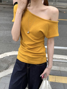 Khaki Short Sleeve Womens T-shirt Slim Fit Dopaamine Summer Fashion Shoulder Bared Asymmetric Knitted Top Korean Style Straight Cut Solid Color