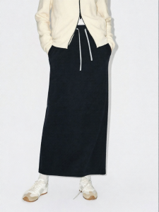 MO&Co. | Insulation Drevon Straight Skirt