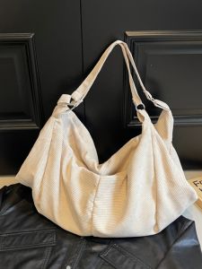 กระเป๋าสะพายข้างผ้าคอร์ดูรอยแบบลำลองสำหรับผู้หญิงในฤดูหนาว ความจุขนาดใหญ่ น้ำหนักเบา สไตล์วินเทจ กระเป๋าสะพายข้างแบบลำลอง กระเป๋าสะพายข้างแบบสะพายข้างแบบลำลอง