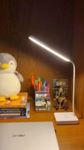 โคมไฟ LED ถนอมสายตา 360องศา บิดงอได้ 3สี หรี่แสงได้ ปรับแสงได้ ปูมา ไร้สาย ปุ่มสัมผัส สำหรับหนังสือ อ่านหนังสือ