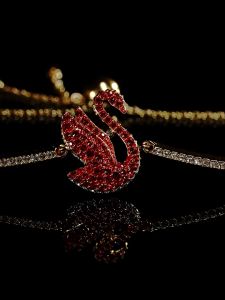 💖Swarovski💖Swarovski Iconic Swan red swan diamond bracelet S925 sterling silver womens fashion bracelet hypoallergenic non-allergenic Valentines Day gift birthday gift for girlfriend bestie
