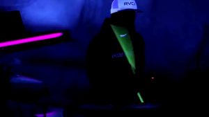 1-Pair 5A Luminous Drumsticks Classic Waterdrop Tip Nylon Neon Colored Glowing Drum Sticks-Ideal for Beginners