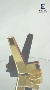 Etivo L05 Kaki Meja / Sofa Besi Modern Emas / Hitam