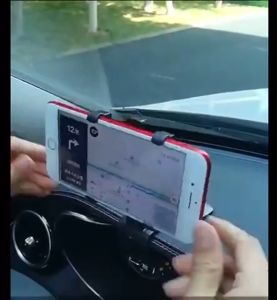 โทรศัพท์ในรถ 360° การสลับหน้าจอแนวนอนและแนวตั้ง สำหรับมือถือ ที่ยึดหมุนได้ ฐานสแน็ป