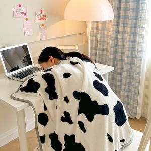 Summer Thin Milk Velvet Blanket Office Nap Cover Blanket Sofa Air Conditioner Towel Blanket Children Cartoon Lightweight