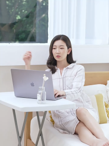 [SG Stock]HDPE Foldable Table Multipurpose Use Folding Side Table Childrens Lift Small Family Student Home Writing Desk