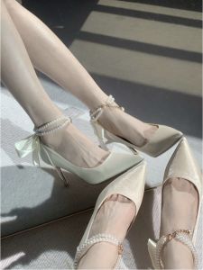 ฝรั่งเศส ผ้าซาติน รองเท้าเดี่ยว ผู้หญิง สวมใส่ทุกวันงานแต่งงานเพื่อนเจ้าสาว เดรส รองเท้าส้นสูงชี้ Toe ส้นบางพิธีสําหรับผู้ใหญ่