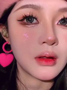 สินค้าพร้อมส่ง🇹🇭✨กากเพชรเนื้อละเอียดสีสุดน่ารักเพื่อให้ดวงตาโดดเด่น, กากเพชรเรืองแสง, กากเพชรทาตา, กากเพชร, กากเพชรน่ารัก