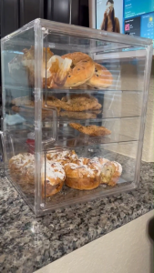 Magnetic Food Display Transparent Case Box Stackable Dustproof Kitchen Food Storage Cabinet Organizer Bread Sweets Snacks Display Box For Party Christmas