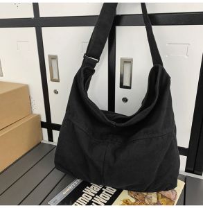 Casual Canvas Crossbody Bag for Men and Women Retro Artistic Leisure Shoulder Bag Ideal for University Students and Street Wanderers