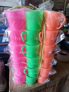 Cangkir plastik 1 Lusin / 12 pcs Cangkir / Alat Minum UK. 6 Cm