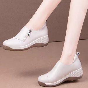 Comfortable Thick Heel Single Shoes for Women Genuine Leather Soft Surface Mom Shoes Fall New Style Korean Version Daily Wear