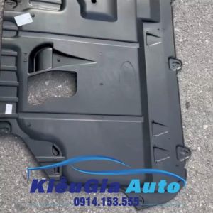 Chắn bùn gầm máy động cơ Ford Focus 2005-2019 3M51R6P013AS