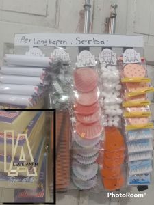 Paket usaha rentengan isi 50 bks/ 25 pcs amplop/ 5pcs spons busa/ 5 lusin peniti/ 5pcs sisir/ 5pcs serit/ 5pcs jarum jait/ 5pcs jarum pentul/5bks kamper/5pcs spons bedak
