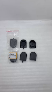 Nắp nhựa chụp ốc cần gạt mưa phía trước dùng cho xe Mitsubishi Xpander OEM: 8250A558 model 2018-2021