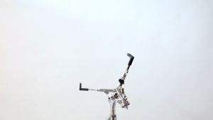 Dudukan Stick Drum Tentara: Aksesoris Drum Bisu & Dapat Diangkat