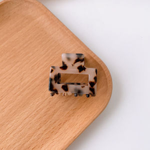 Fashion Hair Claws for Women Acetate Hair Clip Colorful Plaid Small Claw Clip Girls Hair Barrettes Hair Accessories 2023 New