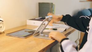 Tablet Stand Desk Riser 360 Rotation Multi-Angle Height Adjustable Foldable Holder Dock For Xiaomi iPad Tablet Laptop