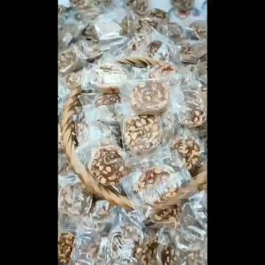 (Freeship) 1kg Kẹo chuối gừng cuộn đậu phộng Bến Tre loại ngon