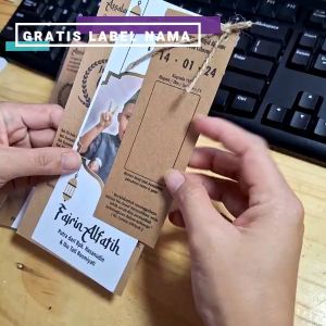 100 Undangan khitanan Aqiqah hangtag  sudah berikut plastik label nama tali rami