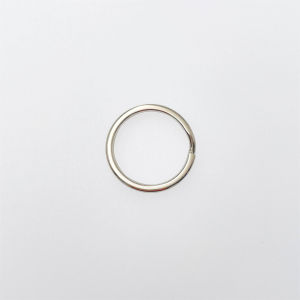 อุปกรณ์ฮาร์ดแวร์โลหะทำมือ พวงกุญแจ สายแบน ห่วงกุญแจ ห่วงวงกลม ทันสมัย อุปกรณ์ตกแต่งกระเป๋าเครื่องประดับ