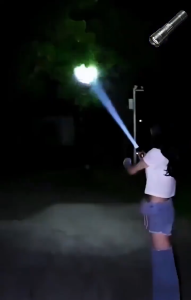 💡Strong light long shot 800 meters💡 USB waterproof Zoom torchlight ultra bright torch light rechargeable flashlight rechargeable super bright flashlight powerful led flashlight