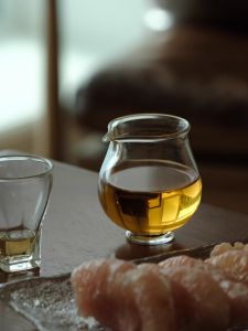 Japanese Style Small Capacity High Borosilicate Glass Gongfu Cup Womens Filter Tea Brewer No Scalding Hand Heat Resistant Glass