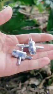 1set 4 Way Car Bike Tyre Tire Valve Repair Remover Tool+Valve Stem Cores for Car Truck Motorcycle