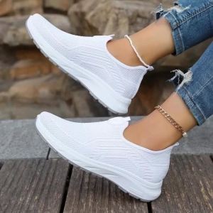 Summer New Mesh Breathable Large Size Casual Shoes for Women Soft Sole Lightweight One Step Single Shoes for Women